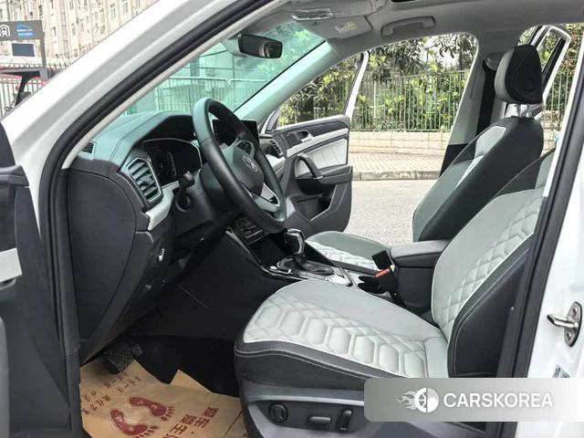Volkswagen Tanyue 2023 Белый из Китая, фото 3
