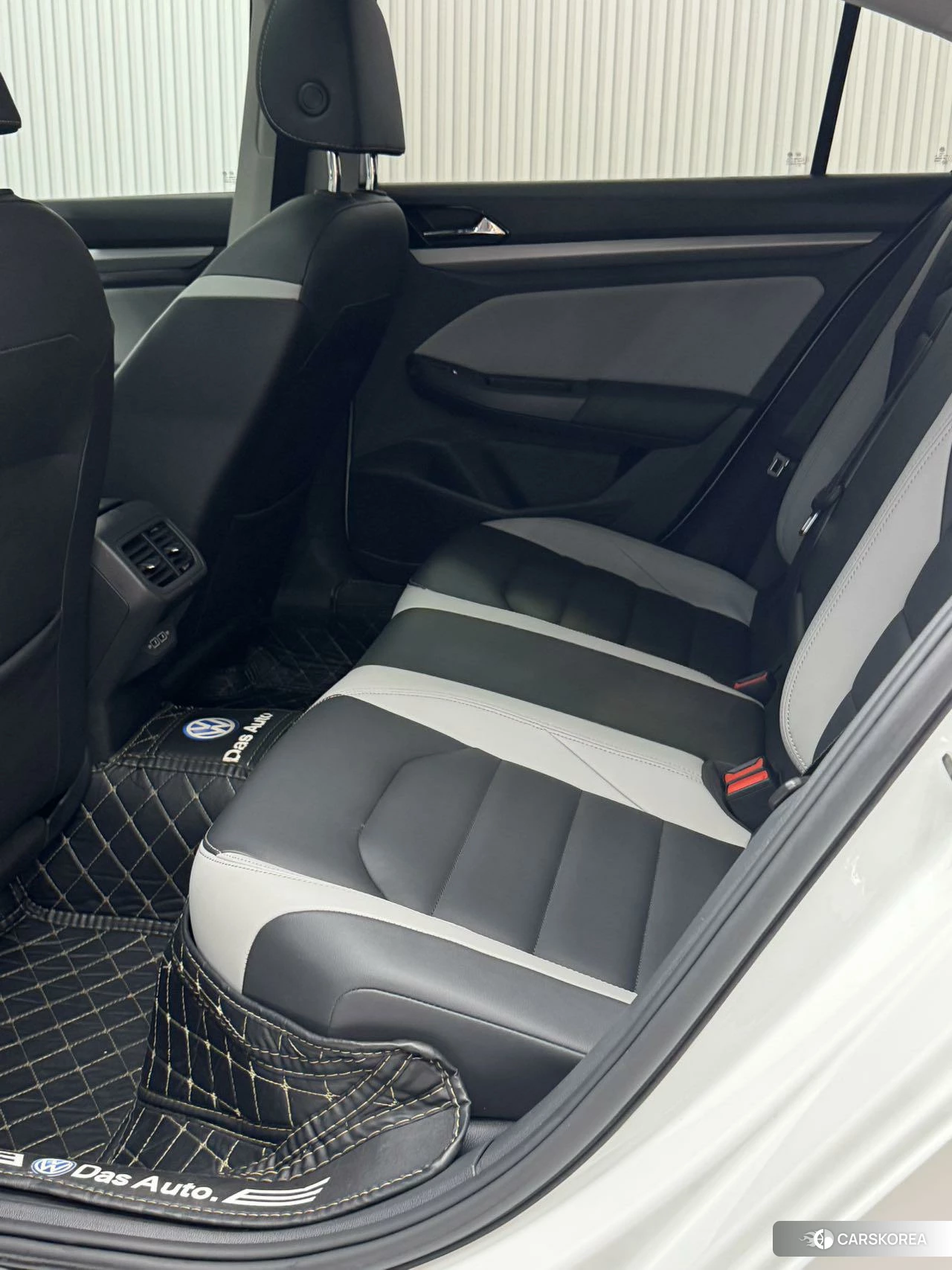 Volkswagen Bora id 4473914 из Китая 18