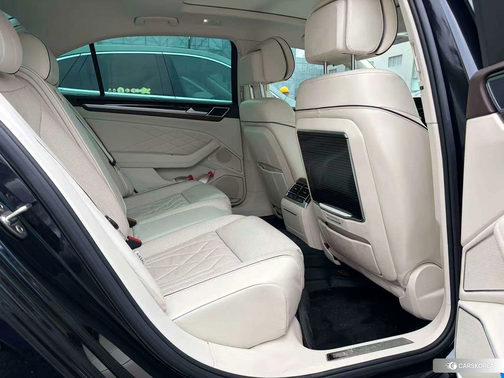 Volkswagen Huiang id 4452890 из Китая 9