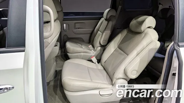 Kia The New Carnival id 2611161 из Кореи 13