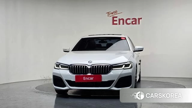 BMW 5 Series (G30) id 4324559 из Кореи 23