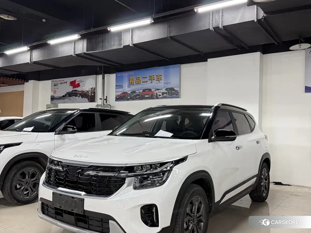Kia Seltos 2024 Белый из Китая, фото 3