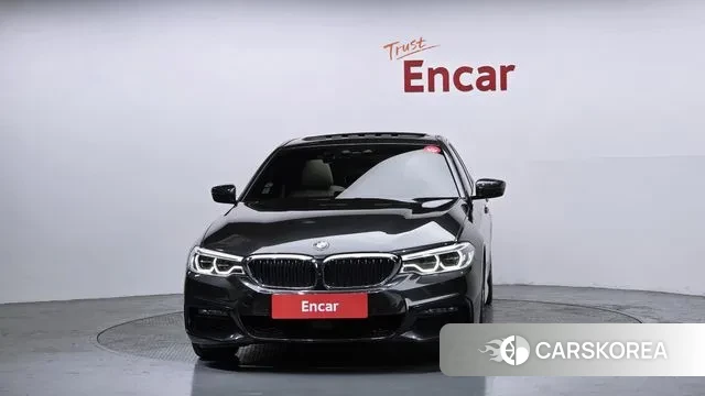 BMW 5 Series (G30) id 3741808 из Кореи 13