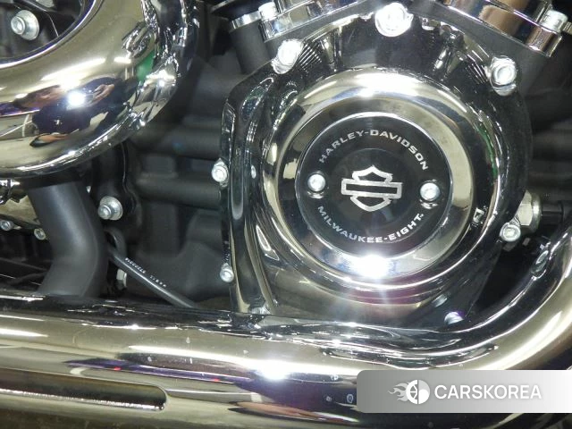Engine photo