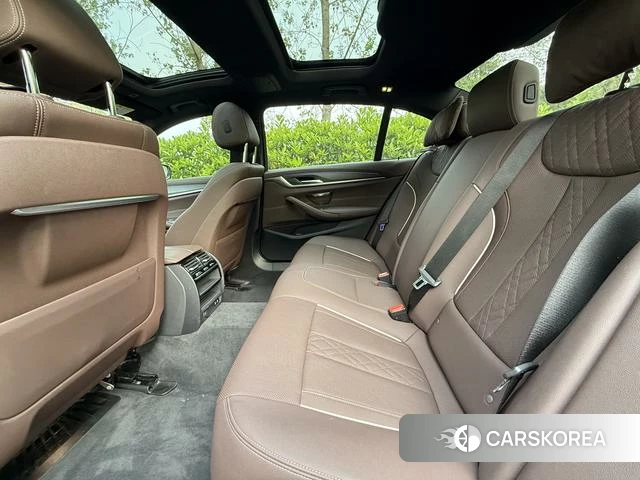 BMW 5 series PHEV 2021 Черный из Китая, фото 3