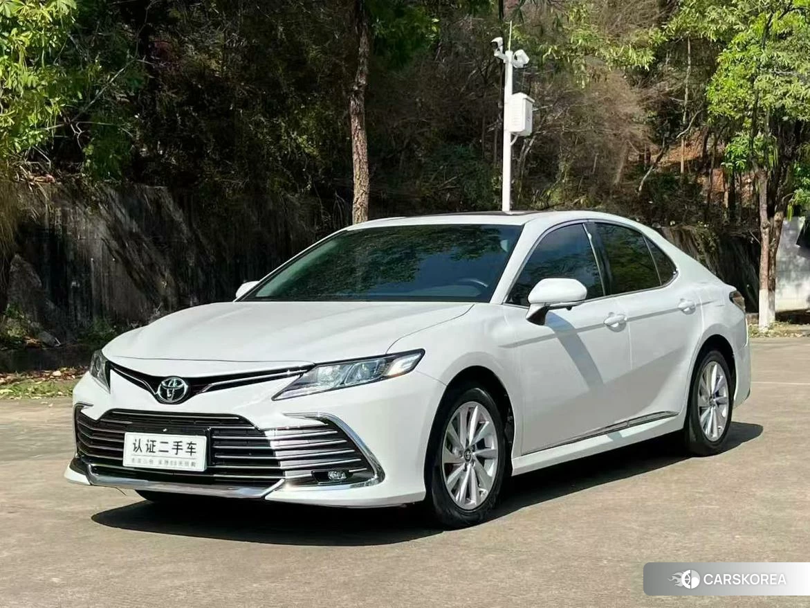 Toyota Camry 2022 Белый из Китая, фото 3