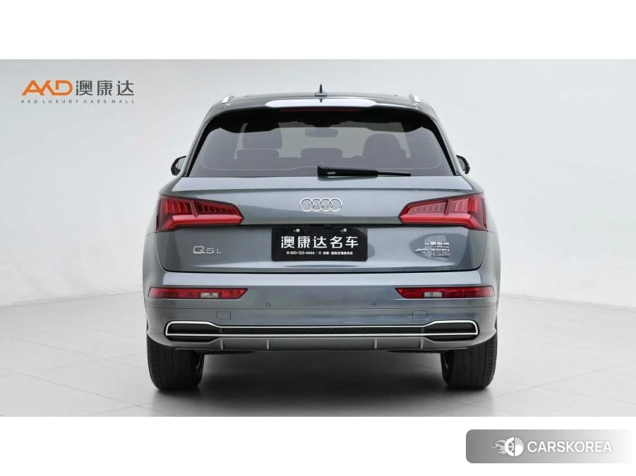 Audi Q5L 2020 Серебристо-серый из Китая, фото 3