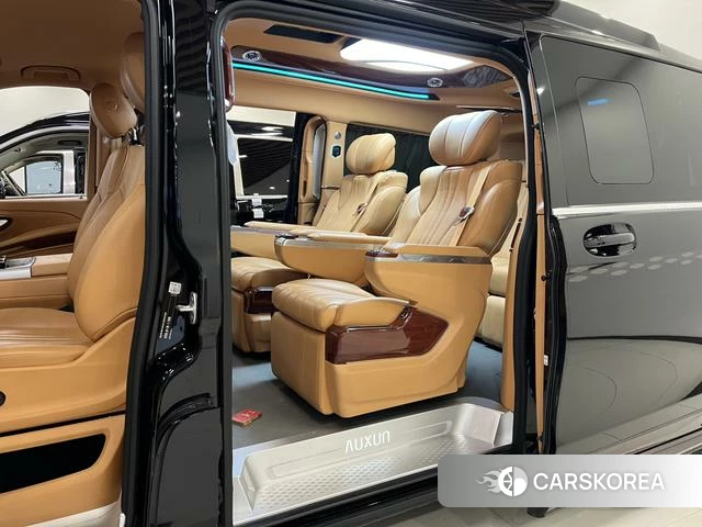 Mercedes-Benz V-class id 4277649 из Китая 10