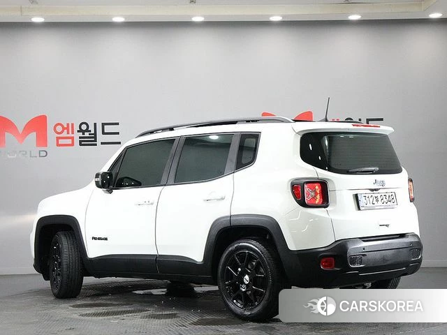 Jeep Renegade id 4645878 из Кореи 13