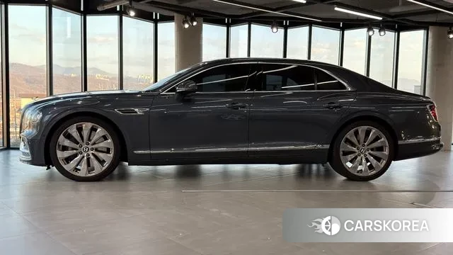 Bentley Flying Spur 3rd Generation 2021 Серый из Кореи, фото 3