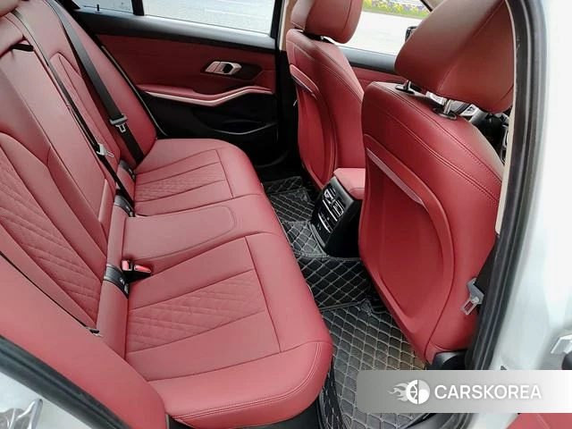 BMW 3 series 2023 Белый из Китая, фото 3