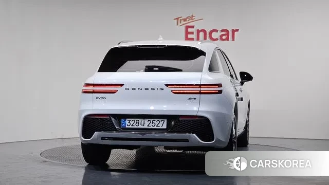 Genesis GV70 id 3508128 из Кореи 13