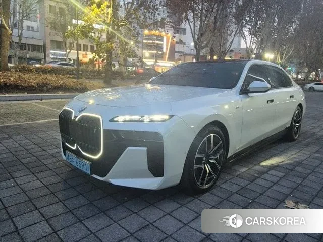 BMW i7 (G70) id 3512606 из Кореи 10