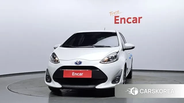 Toyota Prius C id 3034215 из Кореи 13