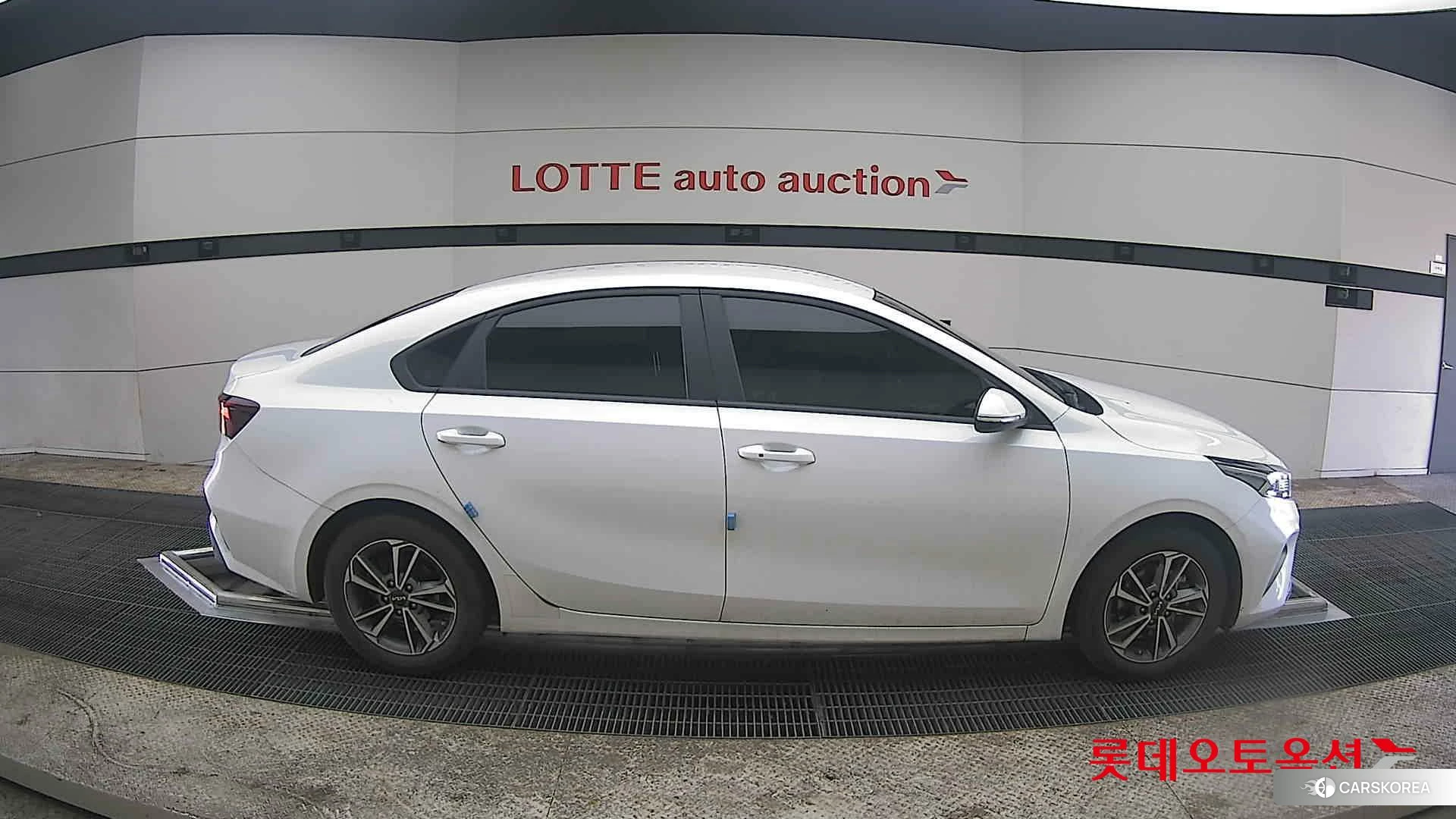 Kia K3 id 3869423 из Кореи 23