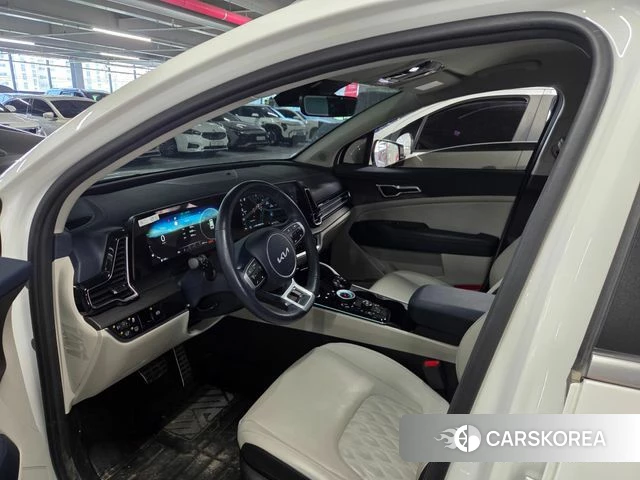 Kia Sportage 5th Generation Hybrid 2024 Белый из Кореи, фото 3