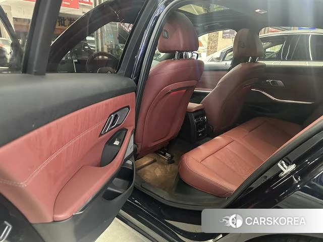 BMW 3 series id 4256343 из Китая 16