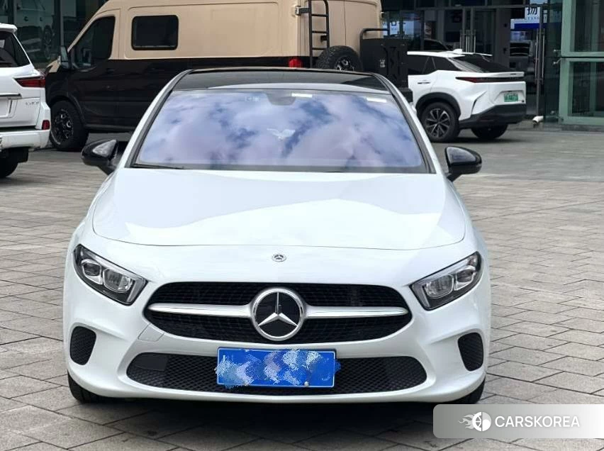 Mercedes-Benz Class A (imported) 2020 Белый из Китая, фото 3