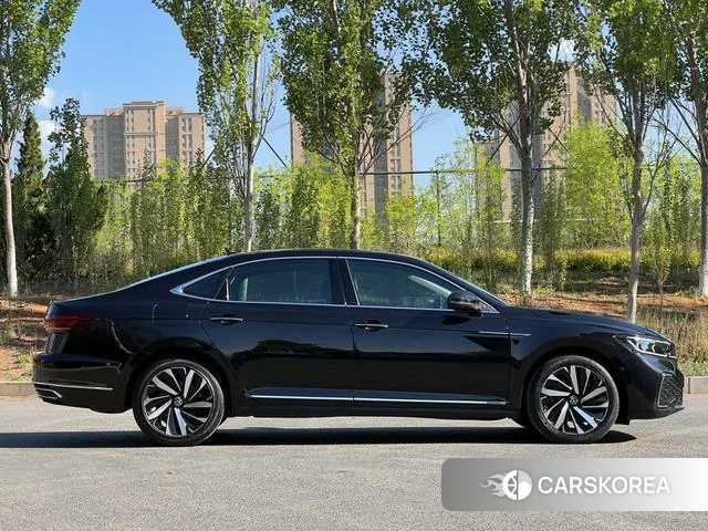 Volkswagen Passat id 4274102 из Китая 14