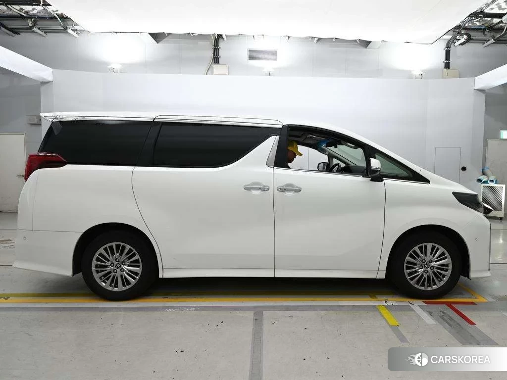 Toyota Alphard 2022 из Японии, фото 3