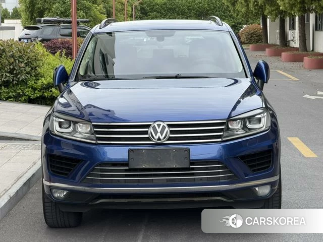 Volkswagen Touareg id 4213102 из Китая 13