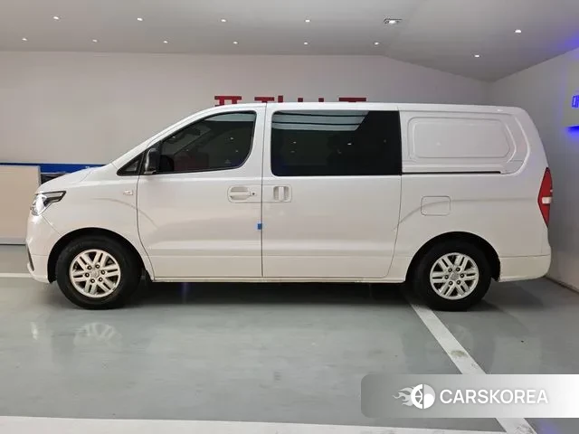 Hyundai The New Grand Starex id 3274812 из Кореи 13