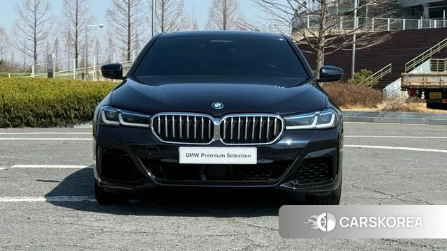 BMW 5 Series (G30) id 3832399 из Кореи 13