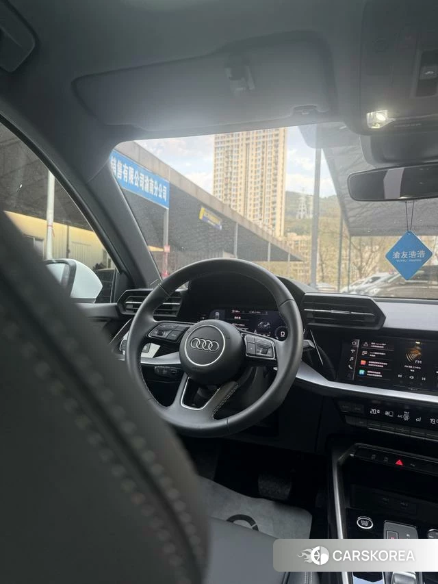 Audi A3 2024 Белый из Китая, фото 3