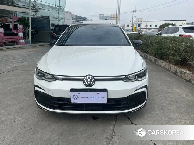Volkswagen Golf 2024 Белый из Китая, фото 4