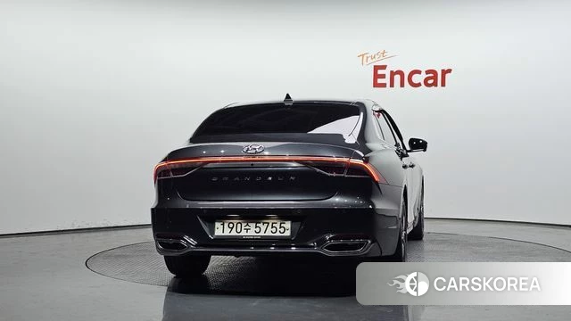 Hyundai The New Grandeur IG id 4377197 из Кореи 23