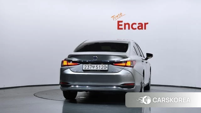 Lexus ES300h 7th generation id 4697269 из Кореи 23