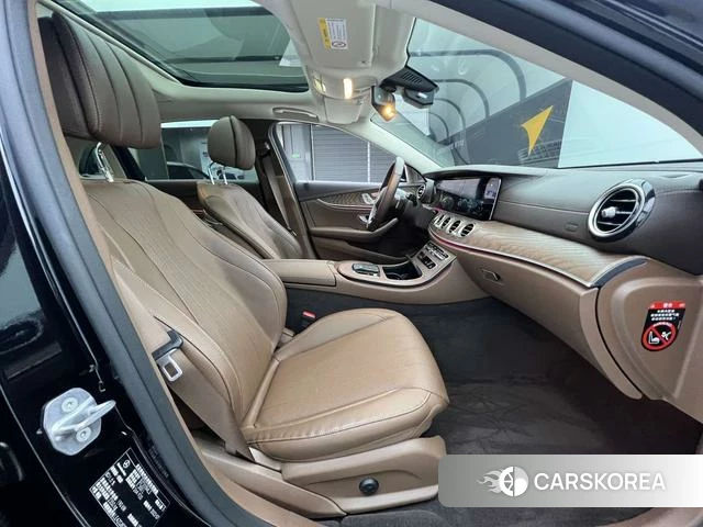 Mercedes-Benz E-class id 4236384 из Китая 23