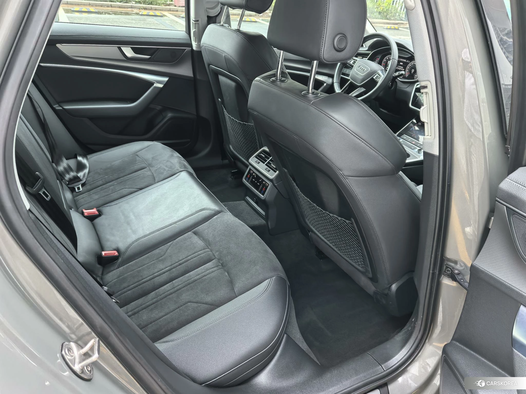 Audi A6 (import) 2021 Темно-серый из Китая, фото 5