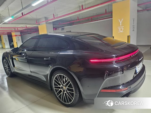 Porsche Panamera (976) 2024 Черный из Кореи, фото 5