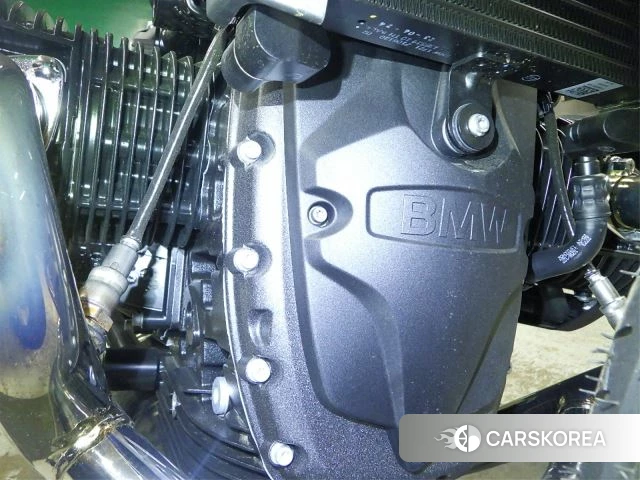 Engine photo