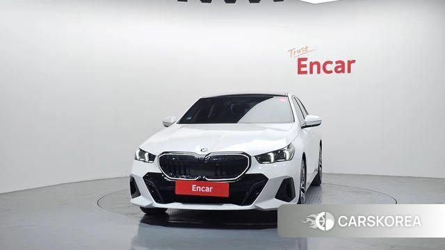 BMW 5 Series (G60) id 3896857 из Кореи 13