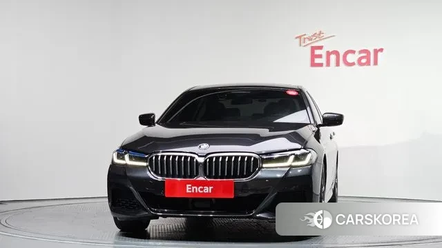 BMW 5 Series (G30) id 3428011 из Кореи 13