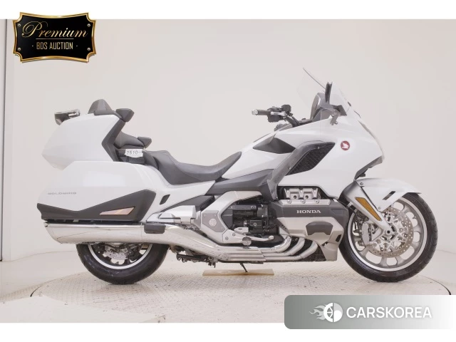 Проданный Honda GL1800 TOUR DCT 2020 из Японии