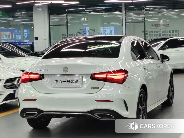 Mercedes-Benz Class A 2023 Белый из Китая, фото 4
