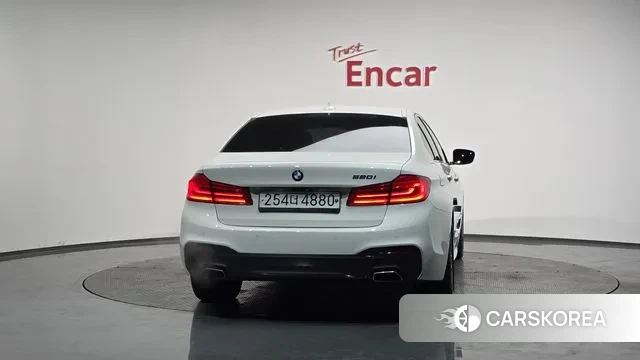 BMW 5 Series (G30) id 3577998 из Кореи 13