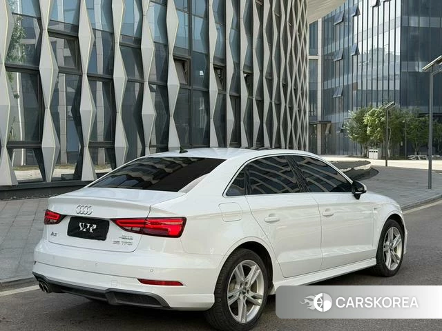 Audi A3 2021 Белый из Китая, фото 3