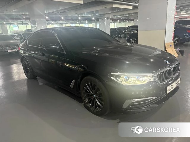BMW 5 Series (G30) 2019 Черный из Кореи, фото 3