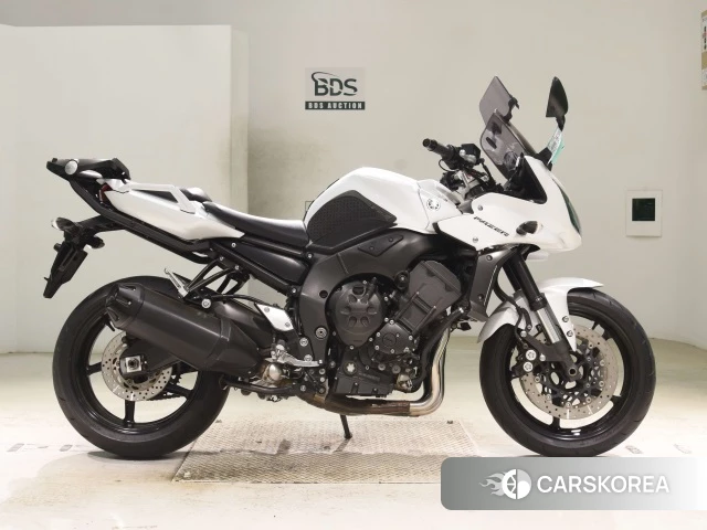 Проданный Yamaha FZ1 FEATHER 2011 из Японии, фото 2