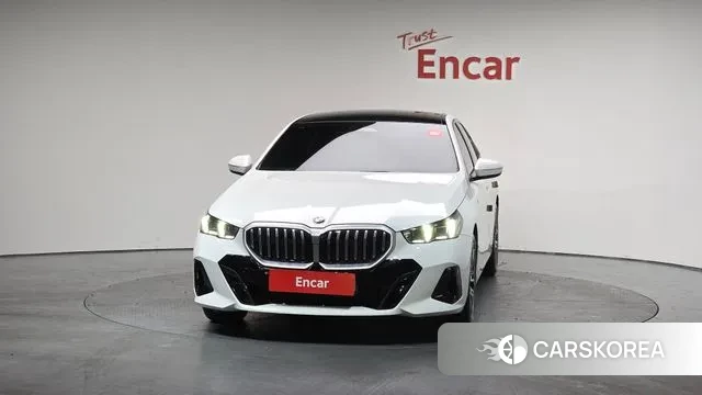 BMW 5 Series (G60) id 3462447 из Кореи 13