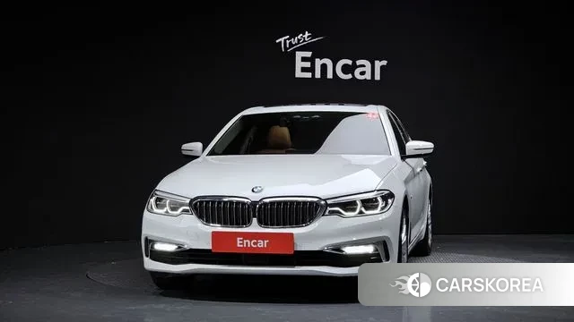 BMW 5 Series (G30) id 3380830 из Кореи 13