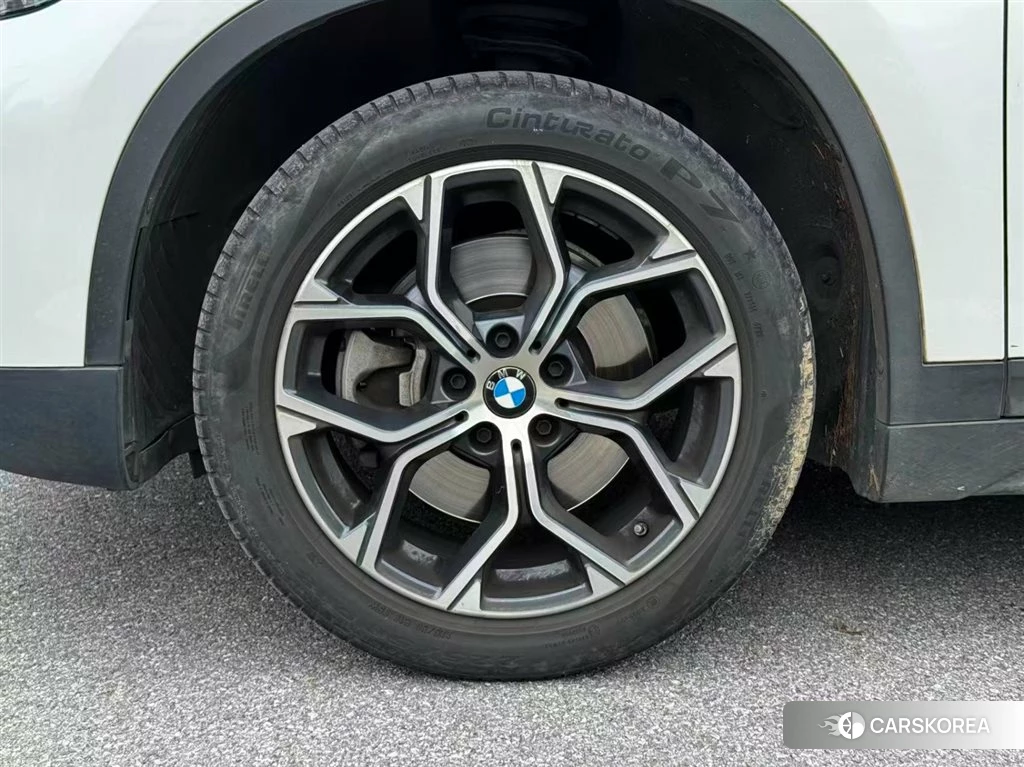 BMW X1 id 4606911 из Китая 8