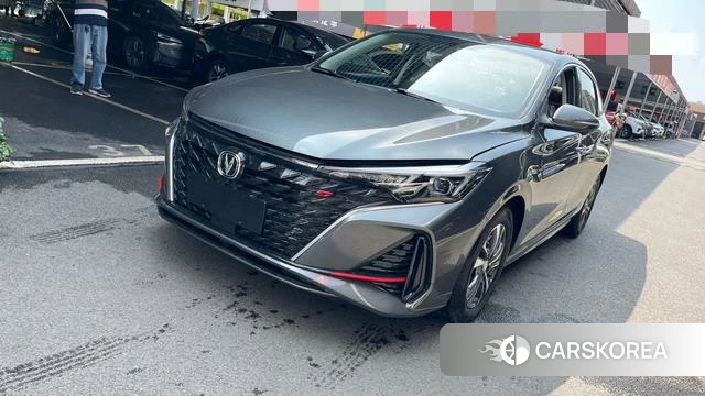 Chang'an Yidong 2026 Темно-серый из Китая, фото 3
