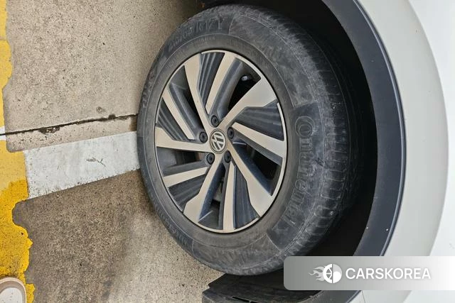 Volkswagen Tiguan L PHEV id 4242348 из Китая 10