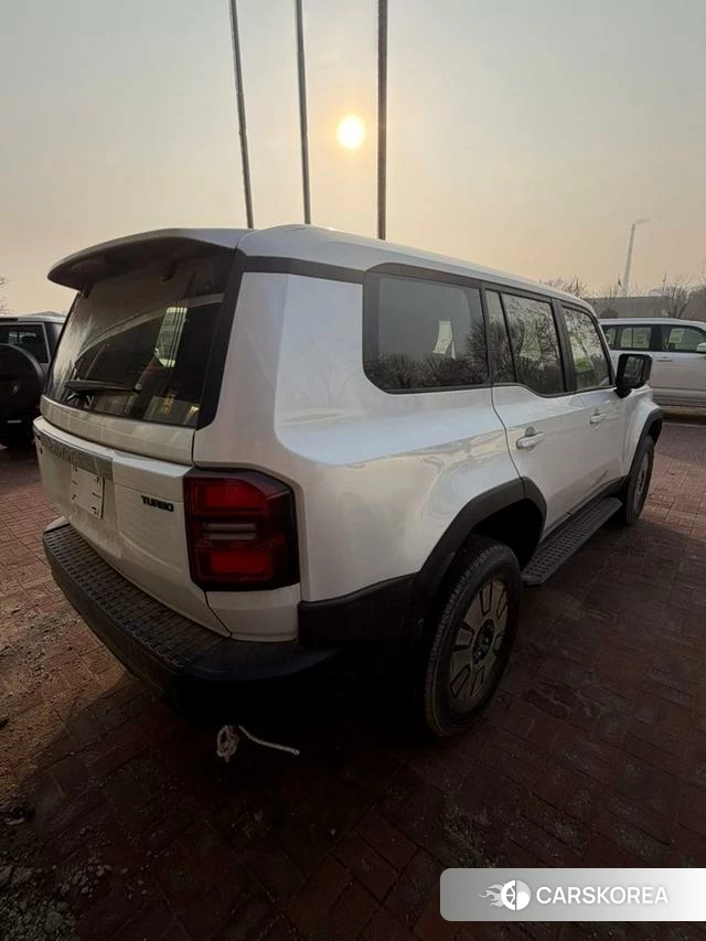Toyota Prado (imported) 2024 Белый из Китая, фото 6