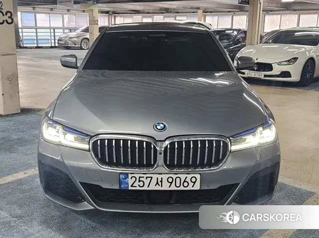 BMW 5 Series (G30) 2023 Серый из Кореи, фото 6